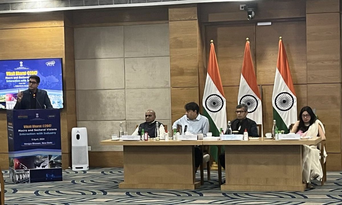 Mr @_Manish_Sharma_, Chair, FICCI Committee on Electronics and White Goods, highlighted the crucial role of the electronics and semiconductor sector in the journey of #ViksitBharat2047.