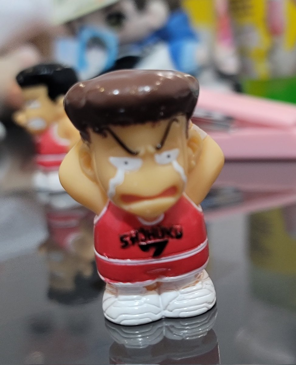 저 혹시
책 남앗나요
제가 스텝이여서..
아까 못사서요
                                             품절이라니!!!!!!