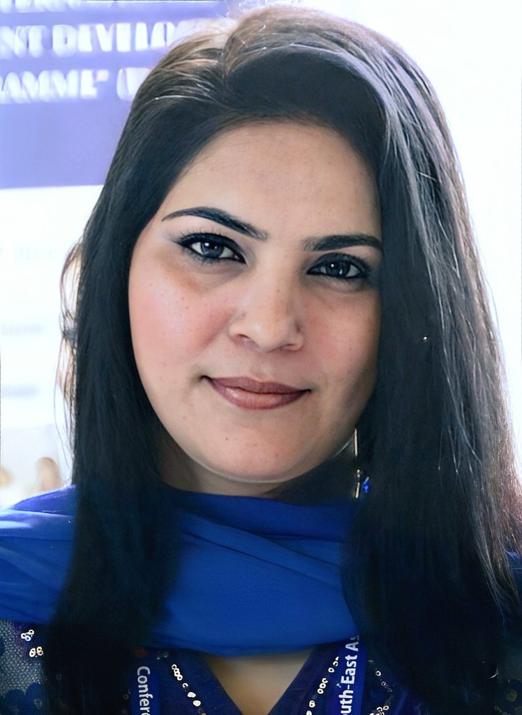 People will always break your heart, Turn to Allah, He will always be there for you.❤
🌿 اَلسَلامُ عَلَيْكُم وَرَحْمَةُ اَللهِ وَبَرَكاتُهُ🌿
<a href="/FatimaKaneez_/">Fatima Chadhar</a> 💙