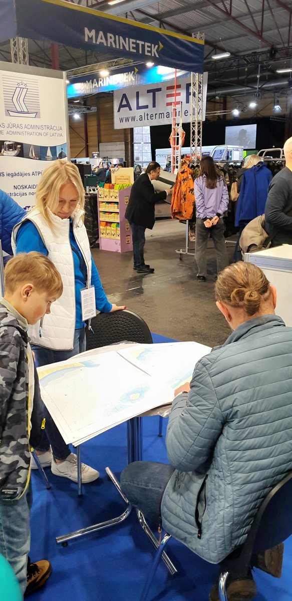 Latvijas Jūras administrācijas speciālisti izstādē "Outdoor Riga 2024", kas notiek Ķīpsalā no 5. līdz 7.aprīlim, stendā "Uz ūdeņiem - droši un atbildīgi" informē izstādes apmeklētājus par atpūtas kuģu reģistrāciju, pārbaudēm, aprīkojumu, navigācijas kartēm un drošu kuģošanu.