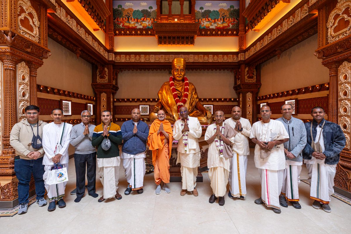 We would like to thank HH Yajnavallabh Swamiji for the hospitality extended during our visit to the BAPS temple in Robinsville, New Jersey. ~ 4th April, 2024 @bapsrobbinsville