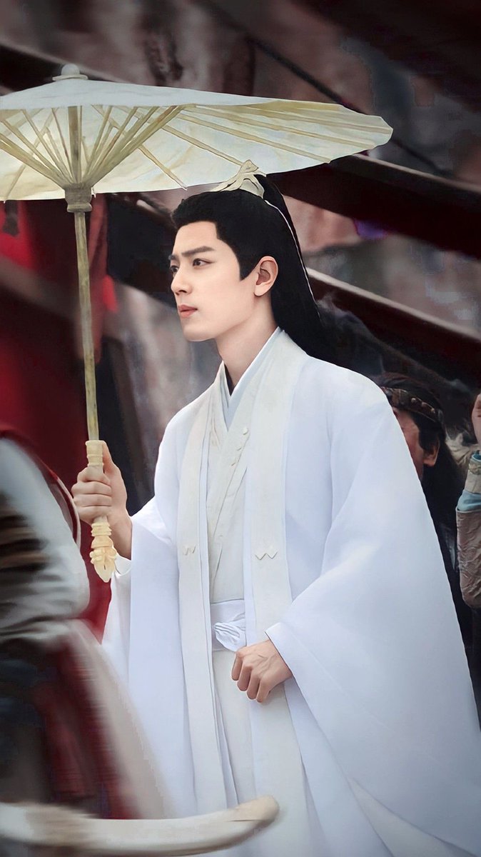 와 진짜 고귀하신 신관도 신관인데
너무 황후같음…..
사유니 남편으로 드가라….
사유니 스승이자 남편해라….