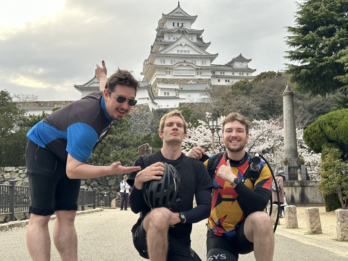 THANK YOU FELIX FOR JOINING US! WE'VE RAISED $317,000 SO FAR! 

A SUCCESSFUL DAY 6! OSAKA TOMORROW! 😎