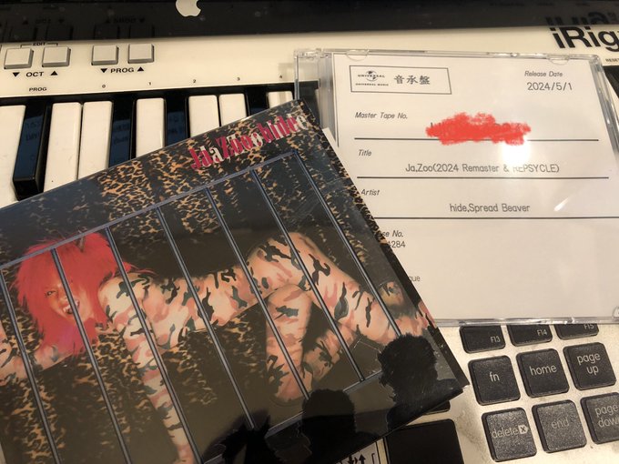 I.N.A.☆hide with Spread Beaver on X