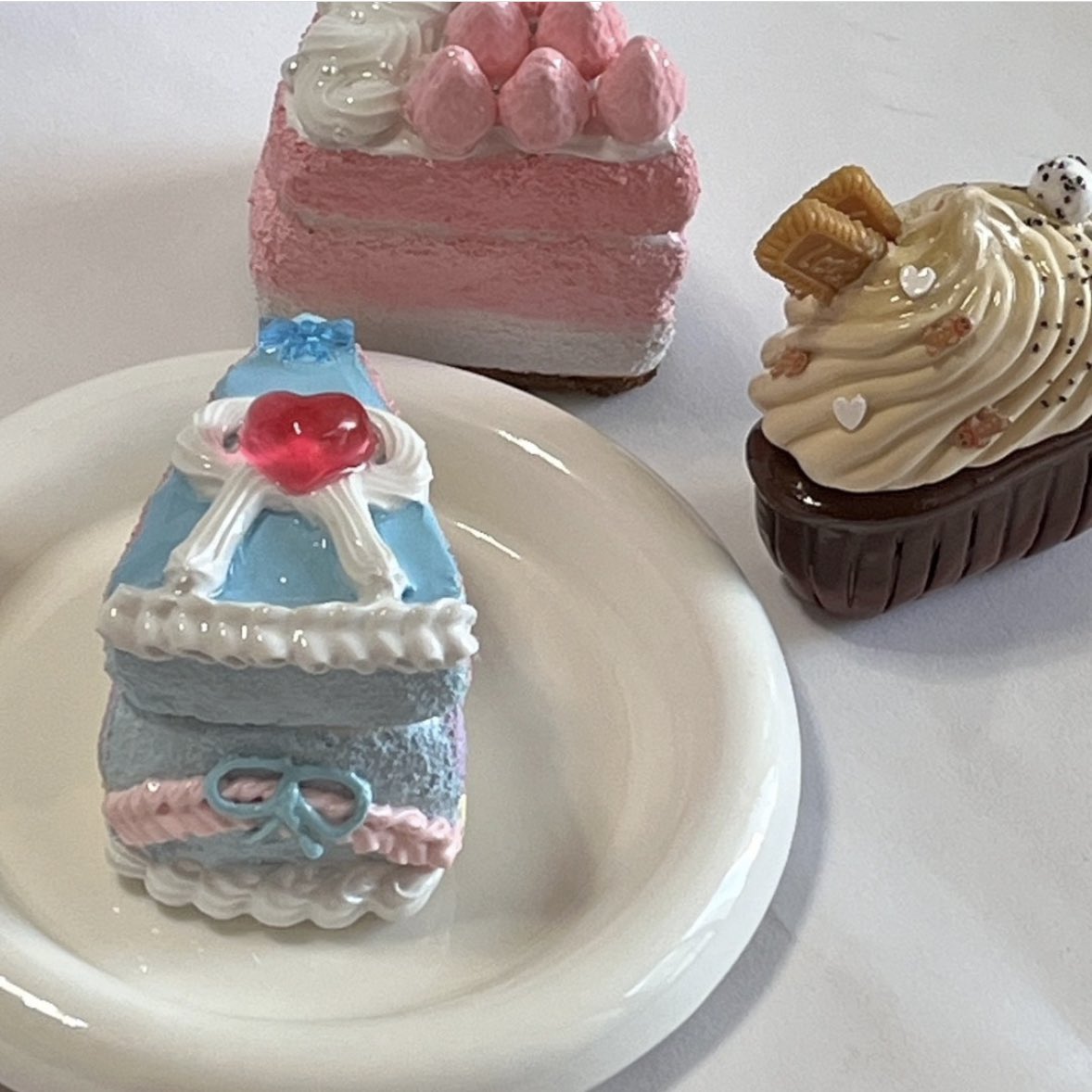 medium_wn's tweet photo. 헐 에어팟케이스 너무 신기함 ......🍰🧁 https://t.co/IHpnSzYmNW