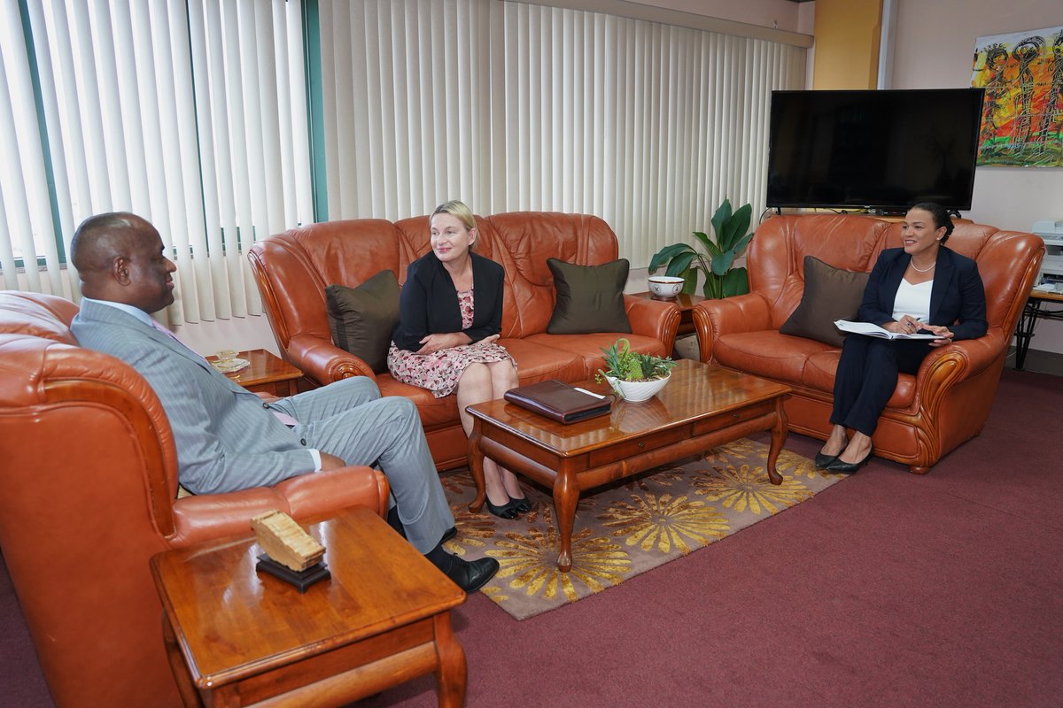 I met today with Her Excellency Sonya Koppe, High Commissioner of #Australia to the Commonwealth of Dominica. I was happy to welcome Her Excellency to Dominica and engage in discussion on matters of mutual interest to our countries.