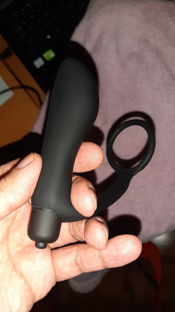 libog_alt77's tweet photo. Fave toy... with vibrations this time https://t.co/4hcwhKW7Kt