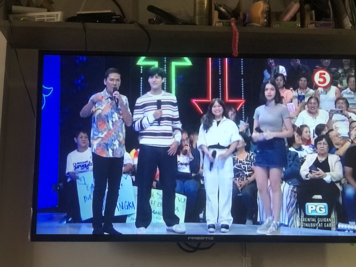 ny4ever09's tweet photo. Bakit ako kinikilig ❤️❤️❤️🥰🥰🥰❤️❤️ https://t.co/bY10d3lIZF