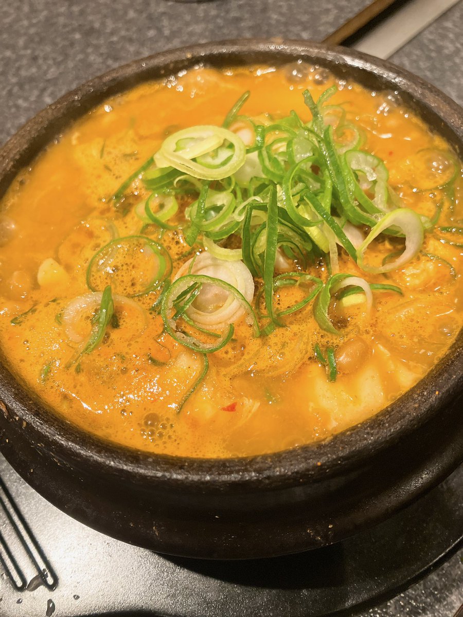 Tofu Chigae!!!
Itadakimasu!!!
#koreanfood #チゲ鍋