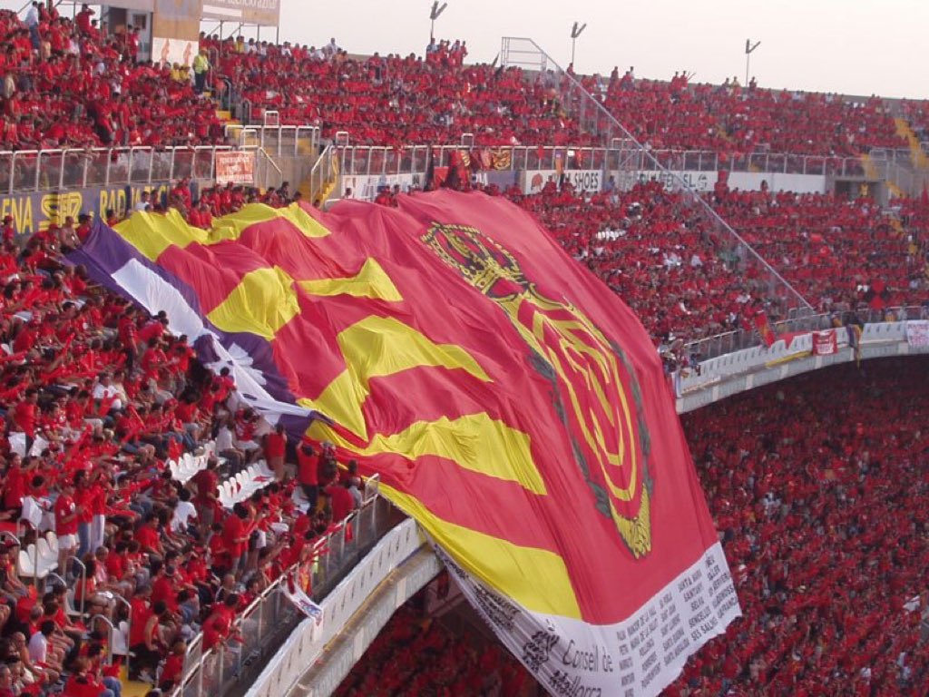 rcdm6191's tweet photo. Por los que estaban en 2b, en segunda, en primera y por los que ya no están❤️‍🩹

ENDAVANT MALLORQUINISTES!👹 https://t.co/ZkL4WT0CET