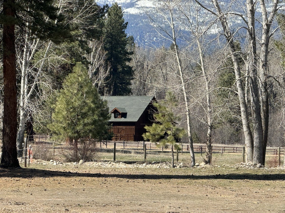 Terry Conduff ™ (@terryconduff) on Twitter photo While vacationing in Montana, I was able to visit the #YellowstoneDuttonRanch and get some pretty cool pictures. Definitely the highlight of my trip. <a href="/visitmontana/">Visit Montana</a> <a href="/Yellowstone/">Yellowstone</a> While vacationing in Montana, I was able to visit the #YellowstoneDuttonRanch and get some pretty cool pictures. Definitely the highlight of my trip. <a href="/visitmontana/">Visit Montana</a> <a href="/Yellowstone/">Yellowstone</a>