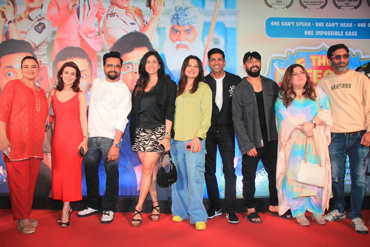 taran_adarsh's tweet image. ‘THE DEFECTIVE DETECTIVES’ NOW IN THEATRES… #TheDefectiveDetectives - an #English film written and directed by #ParitoshPainter - is adapted from his play #SeeNoEvilHearNoEvilSpeakNoEvil.

Produced By Rajeev Kuumar Saha under the banner of Saha &amp;amp; Sons Studios and an Ideas The…