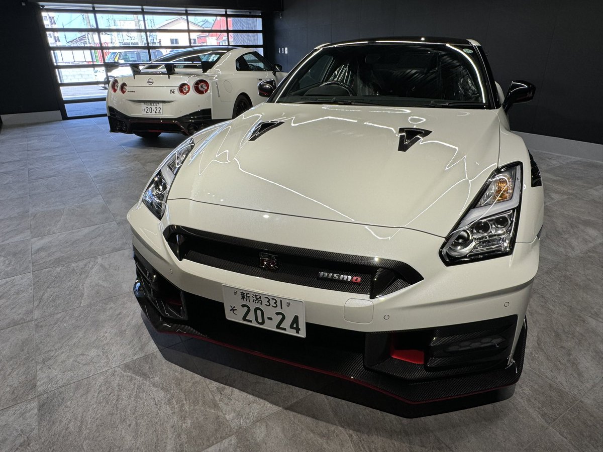SD_THE_FIRST's tweet photo. 腕時計も好きな色でカスタマイズ、愛車のボディカラーや内装色に合わせたカラーコーディネート⌚️リューズはブレーキキャリパーに合わせました👍

気軽にご相談ください😌

#ZEROO
#ZEROOTIME
#WATCH
#腕時計
#腕時計専門店
#トゥールビヨン
#腕時計魂
#腕時計好き
#腕時計好きな人と繋がりたい https://t.co/dKaR8uduKq