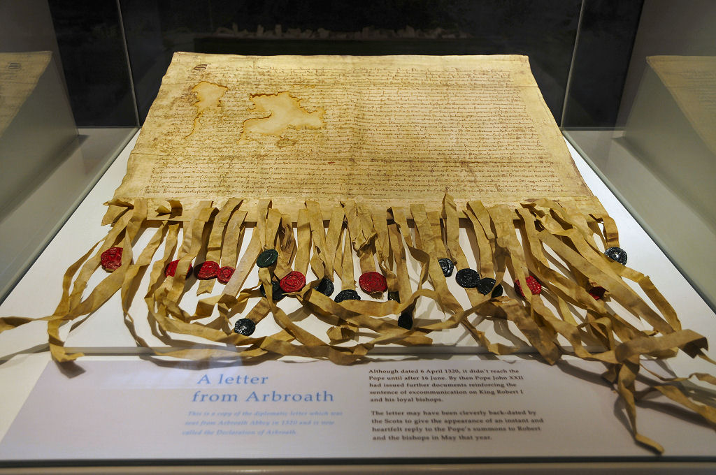 On this day in history. The Declaration of Arbroath, probably the most important and influential document in Scottish history and considered by UNESCO to be of world significance, was dated 6 April 1320: making it 704 years old today. More pics and info: undiscoveredscotland.co.uk/arbroath/arbro…