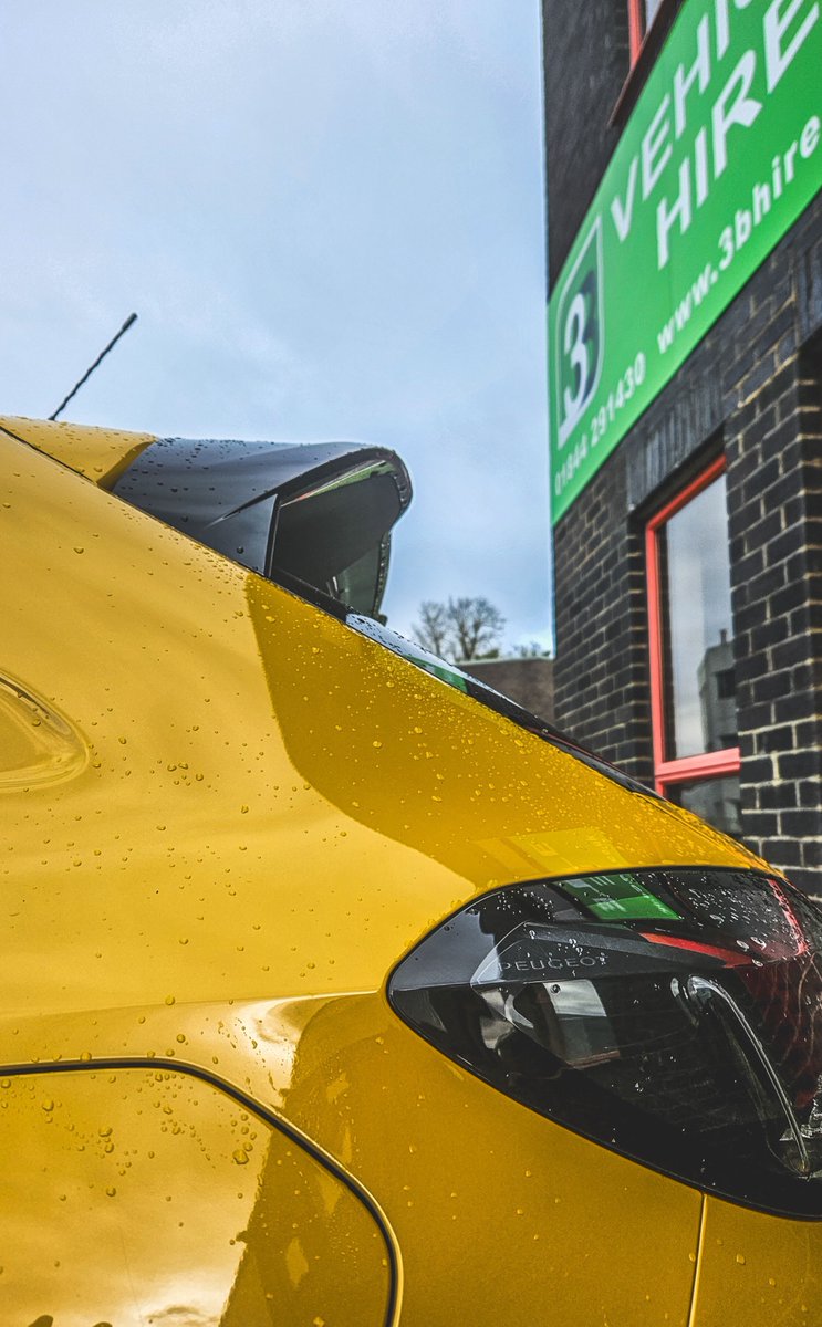 Happy Saturday! 🌟 We're open from 8am to 12pm today to fuel your weekend adventures! Whether you need a car, van, or minibus, we've got you covered. Visit 3bhire.co.uk or call 01844 291430 to kickstart your Saturday journey with 3B Vehicle Hire!