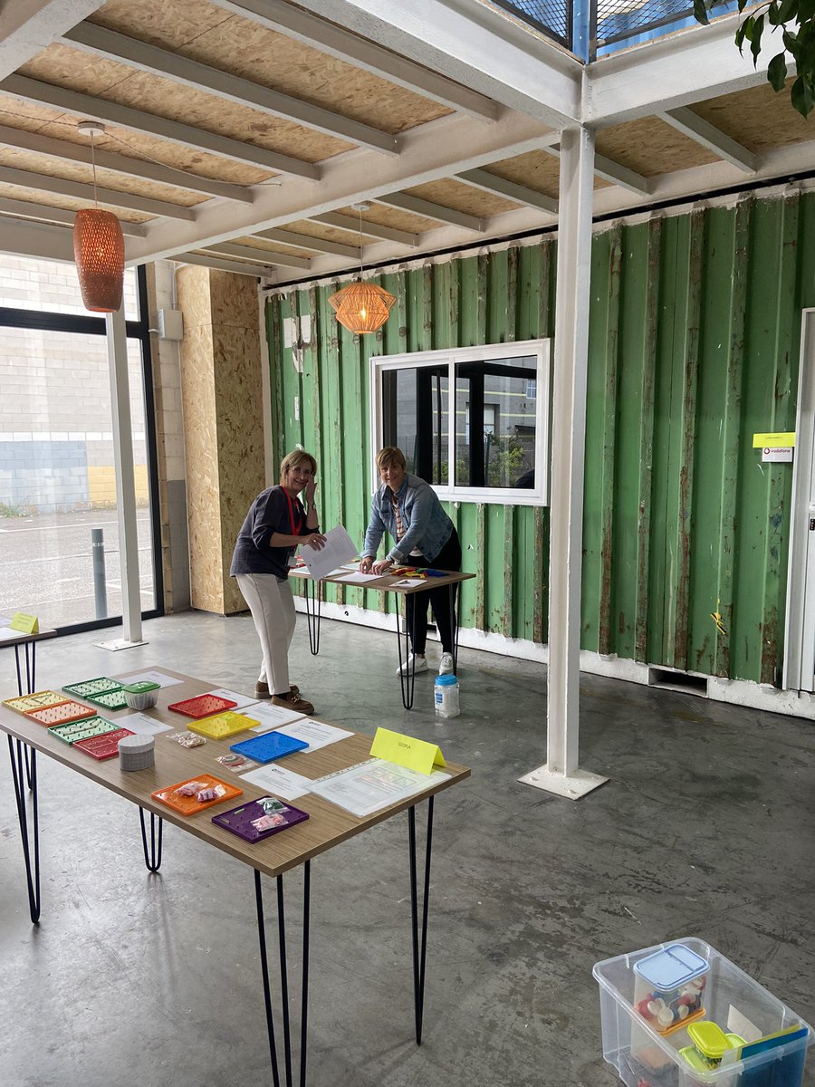 LastraPili's tweet photo. Tot a punt!!
Us esperem a les 9h!! 
Ja tenim preparada la #FIRAMATEMÀTICA i l’espai dels #CONTESMATEMÀTICS ✨✨@Cecielprat @RosaMariaSalaPi @PaulaSerentill 
@EDBARCANOVA https://t.co/7IeRk2abxE