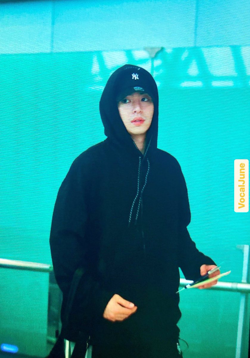 20240406 BKK 🇹🇭 출발
#iKON #구준회 #JUNE #준회