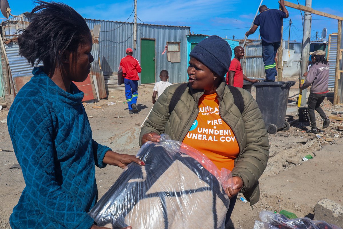 Our purple hearts are united in support of the victims of the fires in Cape Town's informal settlements. We supported @Lumkani and @ZiboneleFM98_2, with their efforts to provide meals and blankets to the victims. Our hearts go out to the residents. #BetterFutures