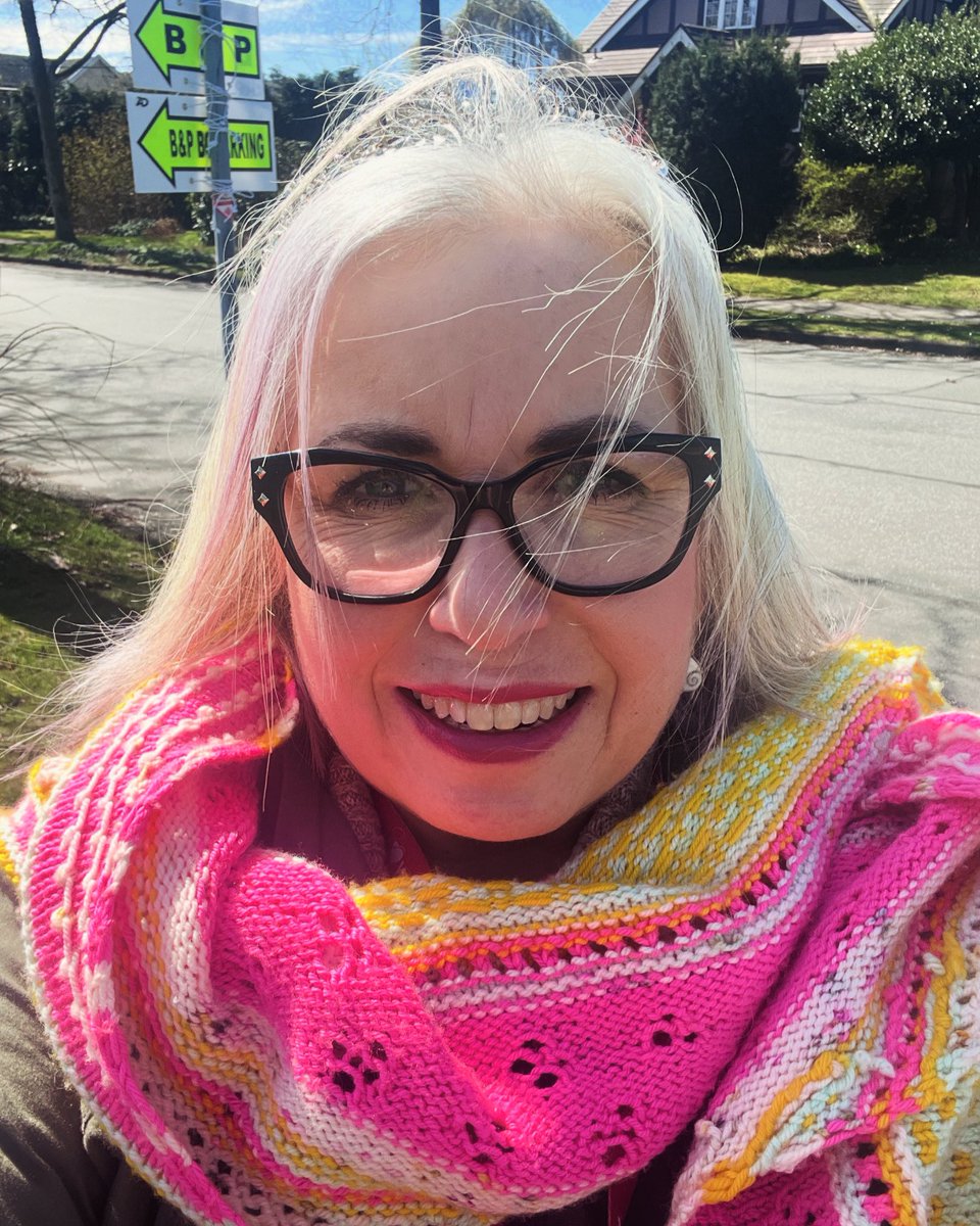 Trisomy21Momma's tweet image. It’s Fabulous Friday + I keep forgetting to post. Today was the best day for viewing the cherry blossoms-they are so beautiful. Did you survive the first week back from Spring Break?! Ainsley became less of a Diva as the week went on lol. 
#FabulousFriday #cherryblossom2024 #diva