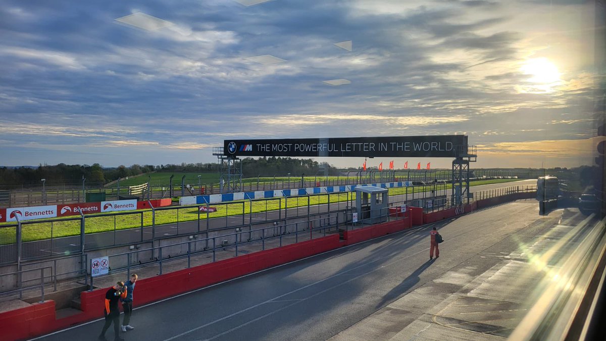 Good morning <a href="/DoningtonParkUK/">Donington Park</a> and what a day to start the season 😍

It’s the <a href="/RnGRacing/">R&G</a> Official Test