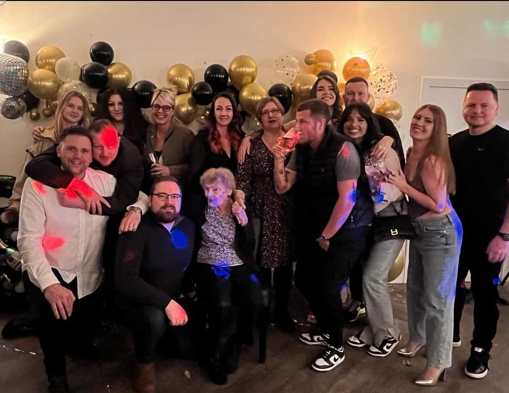 Another joyful birthday event held in our beautiful Willow room. We love seeing all the smiling faces and everybody having a great time!

#QueensHead #PartyTime #EventRoom #Eventspace #BirthdayParty