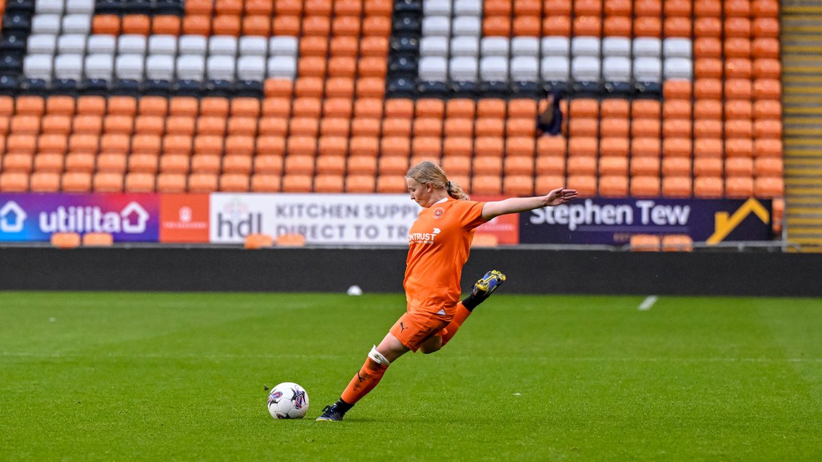 @BFC1887Ladies face Blackburn Community Women FC tomorrow🍊 The match will take place at AFC Blackpool, where the Seasiders hope to claim all 3 points 🕐 2pm kick off. 📅 Sunday, 7th April Come down and support the ladies🧡 Thank you @Liontrustheroes for their support