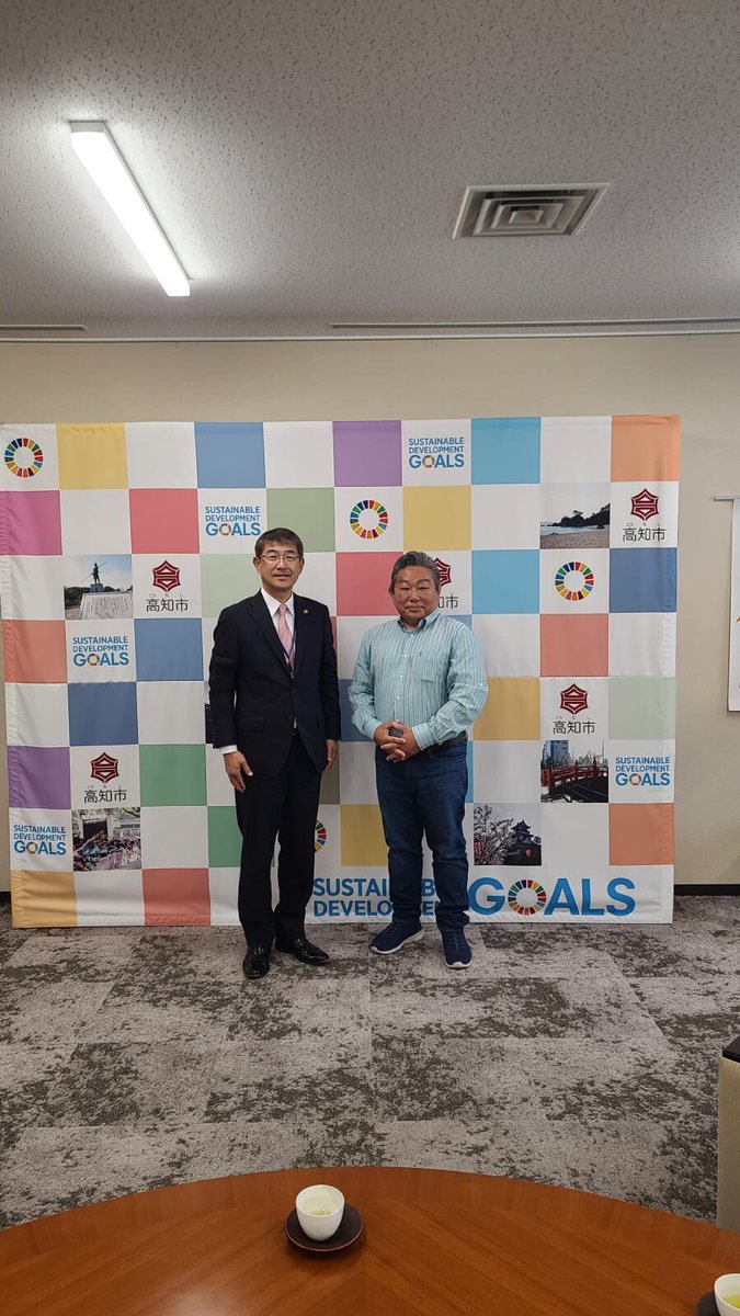 With Mayor of Kochi City, Kochi Prefecture. We are going to work on US - Japan cultural exchange through food !