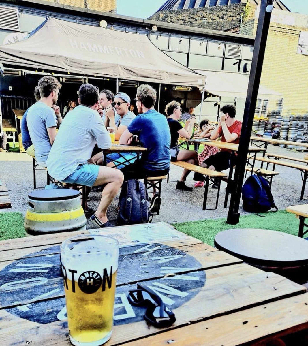 Summer vibes return! Our little industrial estate beer garden @hammertontap is ready. Come and enjoy a crisp pint in the sun 😎