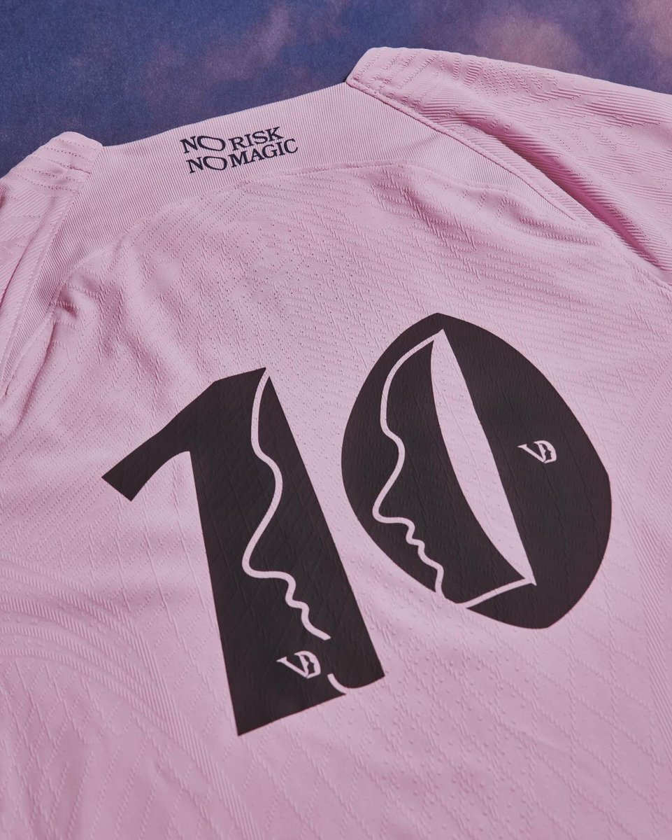 Actively trying to get VD this weekend. @virginiadreamfc with the most stunning release we’ve seen this year. Move over ‘insert club’, we’ve got a new reason. From the @NPSLSoccer league. The palette, applications, pattern & numberset. The whole thing is just #vibes 🩷