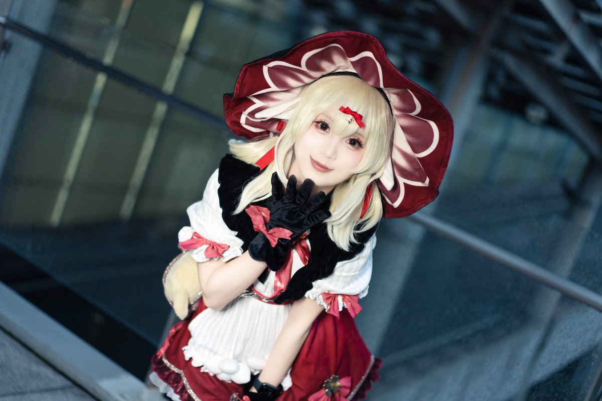 wenfeifei0313's tweet image. 思凉出可莉琪花星烛真可爱
第一次拍到思凉
是听过看过很多次的名字
但我开始没认出
交流两句觉得很人Nice
天色已经很暗了

出镜：思涼poi 
摄影：ff_文飞飞
#cpsp2024 #广州cpsp