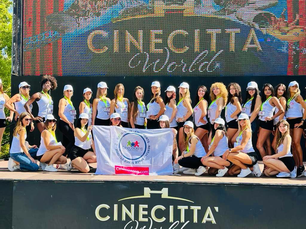 cinebooking's tweet photo. Evento Cinecittà World #cinebooking #cinecittaworld #EVENT #casting #modella https://t.co/Euynub3sBu