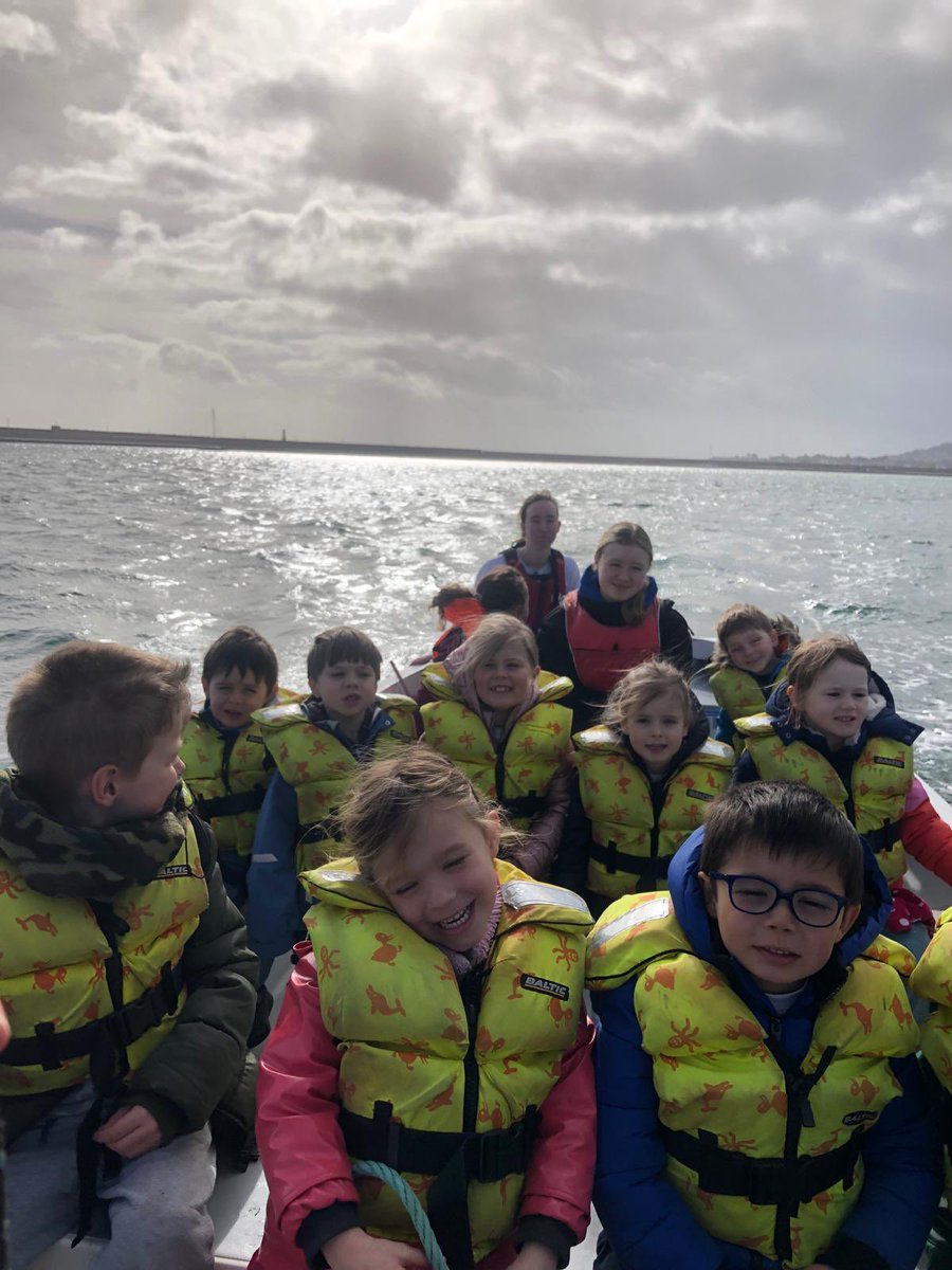Reflecting on an incredible two weeks of Easter Courses! Seeing the confidence bloom in our young sailors as they conquer the waters brings us immense joy. Our courses promise growth, and unforgettable experiences for your children as they navigate the world of sailing