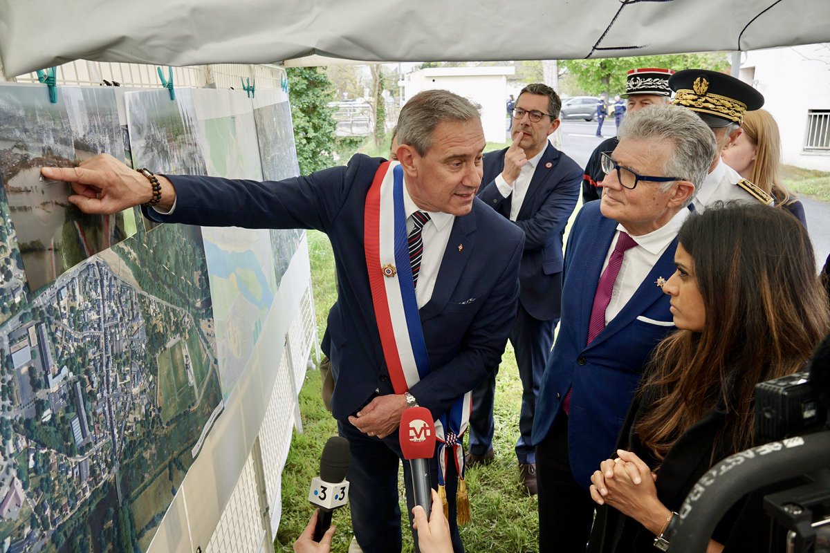 Face aux inondations, la coordination étroite entre les secours, les services de l’État et les élus locaux a permis d’assurer la sécurité de tous. J’étais hier en Indre-et-Loire pour les remercier et écouter leurs retours terrain pour continuer à mieux prévenir les risques.