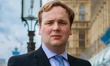 This story is being buried but still so many questions:
Who's numbers were passed on?
Who else sent pics back?
Who is Charlie?
Why no suspension for #WilliamWragg ?
What consequence to our national security?
Like and Retweet to make sure we get the answers we deserve
#TorySleaze