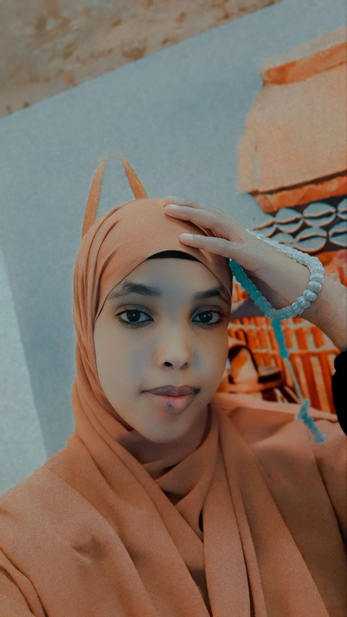makhirii's tweet photo. Dumarka xishoodku waa u xijaab.🥺 https://t.co/voiMakgtZn