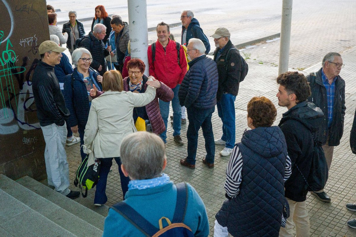 💛 La gent del Vallès Occidental - Terrassa camí d’Elna a la presentació de la llista del president Puigdemont. 

#PuigdemontPresident
#EnsVeiemaElna
