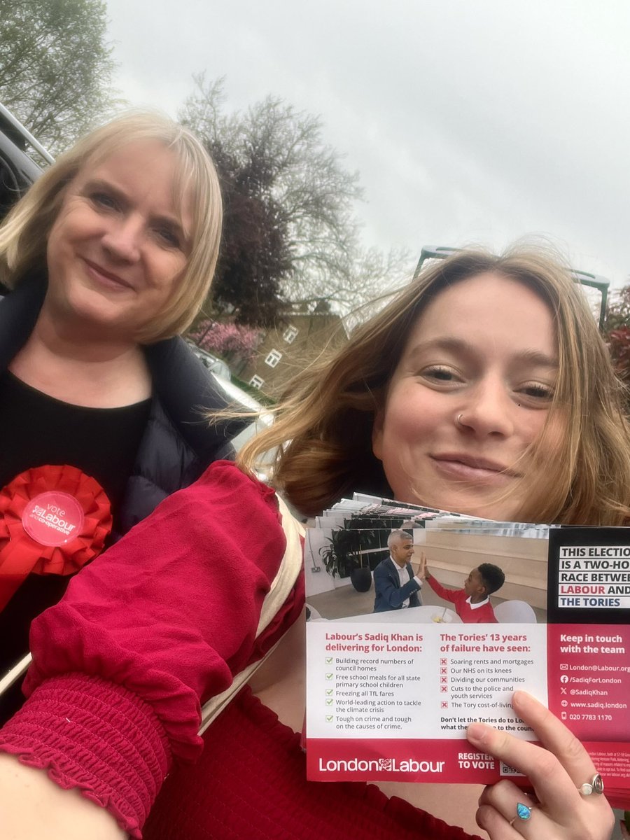Nice day to be out chatting to residents in Enfield & Haringey 🏙️ W @JoanneMcCartney campaigning for her successful re-election to the London Assembly & @SadiqKhan for his 3rd term as Mayor of London🌹 2nd May ⏰