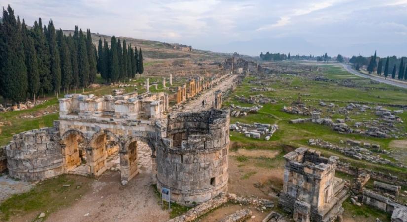 Discover Pamukkale’s timeless spa and healing traditions indulgexpress.com/travel/2024/Ap…