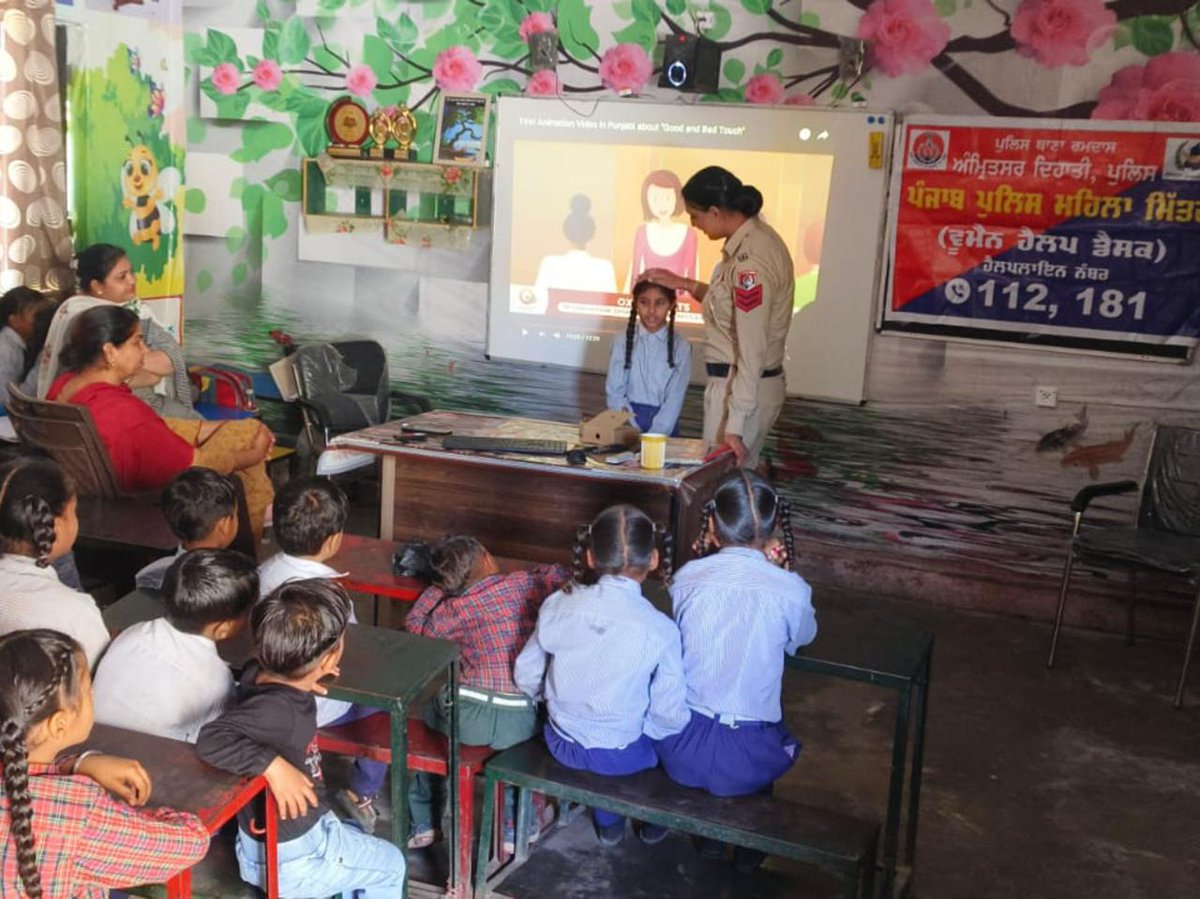 𝐄𝐦𝐩𝐨𝐰𝐞𝐫𝐢𝐧𝐠 𝐲𝐨𝐮𝐧𝐠 𝐦𝐢𝐧𝐝𝐬: Amritsar Rural Police (PS Ramdas) educates girls at Government Middle School, Thoba, on distinguishing between good touch and bad touch through engaging projector slides.

#ChildSafety
#EducationForAll