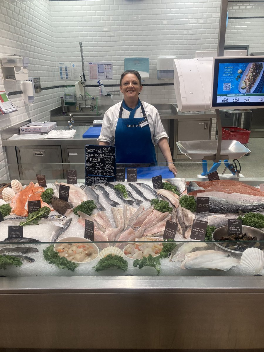 BoothsCountry's tweet photo. Planning a fish dish this weekend? Don’t miss our fantastic offer on Seabass Fillets, now £2.55/100g (£25.50/kg).

📸 Jon at Longridge, Jo at St Annes and Alan at Longton https://t.co/ITR3M9SsDU