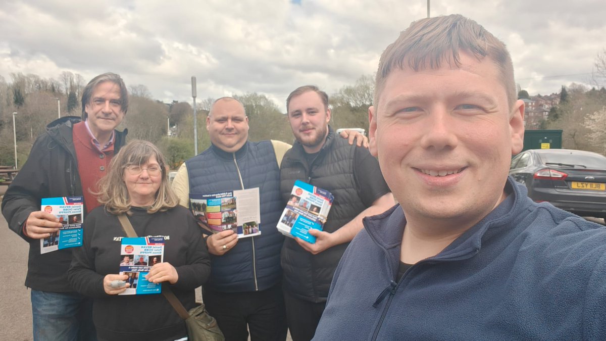 Great being out with @simonphippss and @JamesMorris delivering in Belle Vale