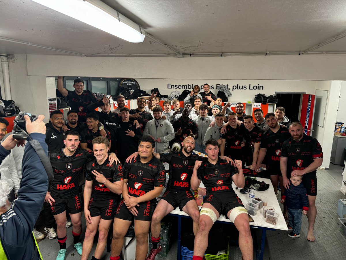 QUELLE VICTOIRE 🤩 Nos lions se sont imposés 20-14 face à Béziers ! Merci à vous tous d’être venus en nombre et d’avoir poussé nos joueurs jusqu’à la victoire ⚫️🔴 RENDEZ-VOUS LA SEMAINE PROCHAINE 🦁 #TousNormandsTousRNR #TousRNR #PROD2