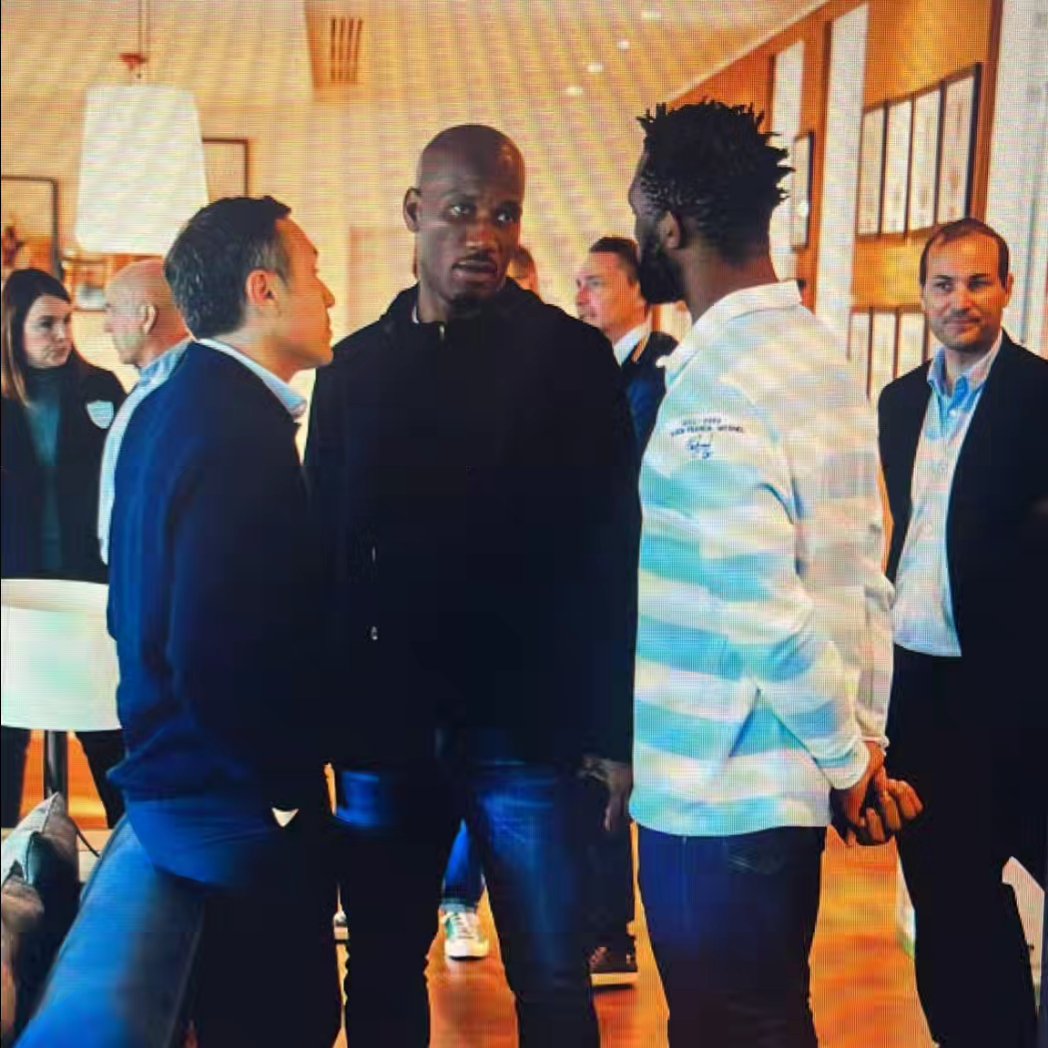 Jean-Jérôme PERRIN-MORTIER (@perrinmortier) on Twitter photo Such great time with <a href="/didierdrogba/">Didier Drogba</a> and <a href="/SiyaKolisi/">Siya Kolisi</a> . Two legends speaking in one voice for reducing inequalities and more peaceful societies. Thanks <a href="/lequipe/">L'Équipe</a> Such great time with <a href="/didierdrogba/">Didier Drogba</a> and <a href="/SiyaKolisi/">Siya Kolisi</a> . Two legends speaking in one voice for reducing inequalities and more peaceful societies. Thanks <a href="/lequipe/">L'Équipe</a>