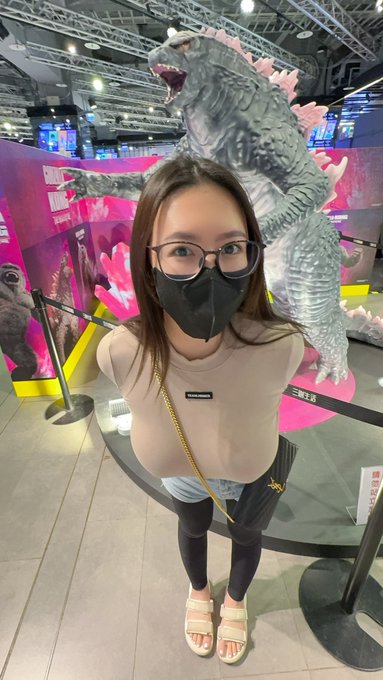 下雨天室內走走 https://t.co/lq24sq1Xzu