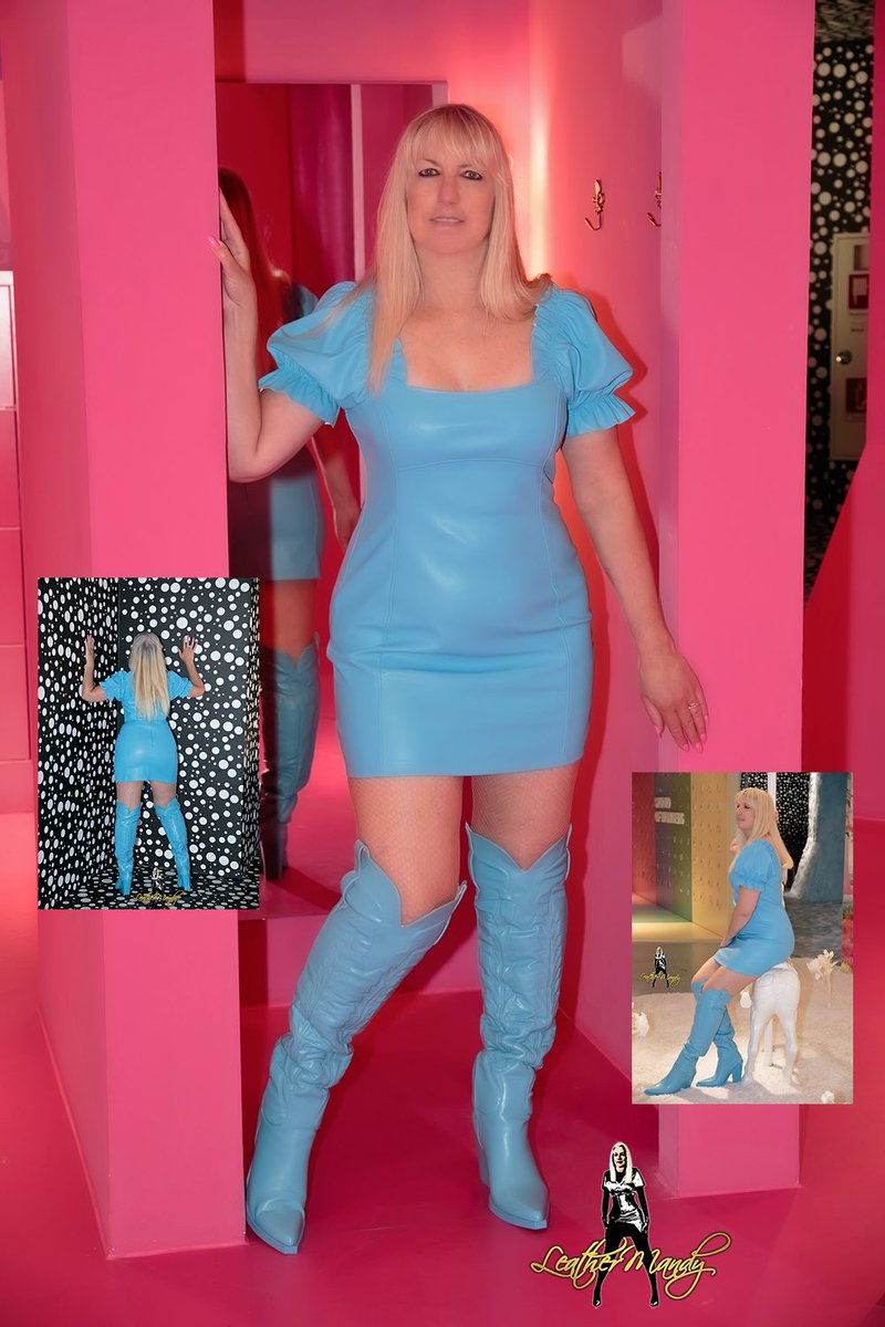 This week there is a special gallery, all in blue…🩵 at leathermandy.com
#leatherdress #leatherlady #leather #shiny #leatherfashion #boots #picoftheday #leatheroutfit #ootd #lederkleid #leder #heels #cowboyboots #cowboystiefel #leatherboots #stiefel #lederstiefel