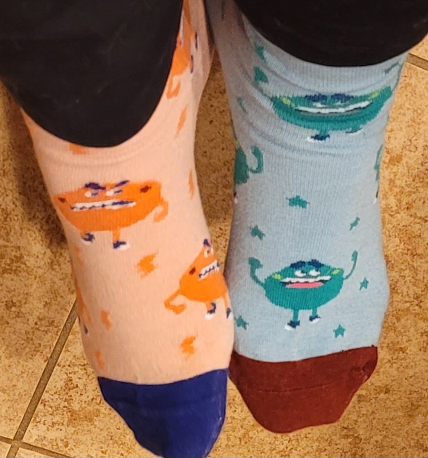 Up early to co-facilitate #FUSD_GSEsports! Sporting my feelings monsters socks because thats whats up this morning. Can't wait to see how our tech team showcases Microsoft Reflect for our mental and physical health before, during, or after practices and competitions. #MIEExpert