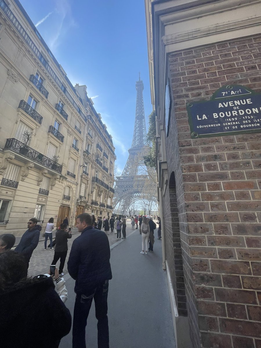 Took a day trip to Paris from London. Spent the day on the Seine River and in and around the areas of the Eiffel Tower. #paris #seineriver #eiffeltower #traveladventures