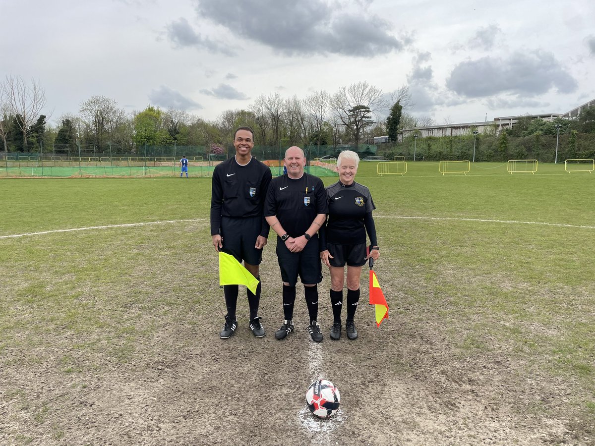 Todays Match Officials Referee - Wayne Ingram AR1 - Susan Henderson AR2 - Robert Pringle @worcesterparkfc vs @wimbledoncasual We are underway here at the Worcester Park Sports Club!