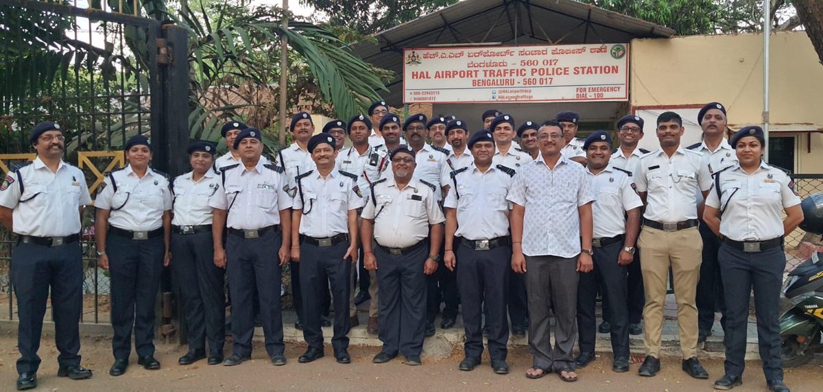 HAL AIRPORT TRAFFIC BTP (@halairporttrfps) on Twitter photo "Productive meeting today with Whitefield sub-division traffic wardens discussing local traffic challenges and exploring solutions together. Grateful for their efforts in tackling our community's traffic issues."
<a href="/CPBlr/">CP Bengaluru ಪೊಲೀಸ್ ಆಯುಕ್ತ ಬೆಂಗಳೂರು</a> <a href="/Jointcptraffic/">Joint CP, Traffic, Bengaluru</a> <a href="/DCPTrEastBCP/">DCP Traffic East ಉಪ ಪೊಲೀಸ್ ಆಯುಕ್ತರು ಸಂಚಾರ ಪೂರ್ವ</a> <a href="/acpwfieldtrf/">ACP Traffic Whitefield ಎಸಿಪಿ ಸಂಚಾರ ವೈಟ್ ಫೀಲ್ಡ್</a> <a href="/blrcitytraffic/">ಬೆಂಗಳೂರು ಸಂಚಾರ ಪೊಲೀಸ್ BengaluruTrafficPolice</a> "Productive meeting today with Whitefield sub-division traffic wardens discussing local traffic challenges and exploring solutions together. Grateful for their efforts in tackling our community's traffic issues."
<a href="/CPBlr/">CP Bengaluru ಪೊಲೀಸ್ ಆಯುಕ್ತ ಬೆಂಗಳೂರು</a> <a href="/Jointcptraffic/">Joint CP, Traffic, Bengaluru</a> <a href="/DCPTrEastBCP/">DCP Traffic East ಉಪ ಪೊಲೀಸ್ ಆಯುಕ್ತರು ಸಂಚಾರ ಪೂರ್ವ</a> <a href="/acpwfieldtrf/">ACP Traffic Whitefield ಎಸಿಪಿ ಸಂಚಾರ ವೈಟ್ ಫೀಲ್ಡ್</a> <a href="/blrcitytraffic/">ಬೆಂಗಳೂರು ಸಂಚಾರ ಪೊಲೀಸ್ BengaluruTrafficPolice</a>