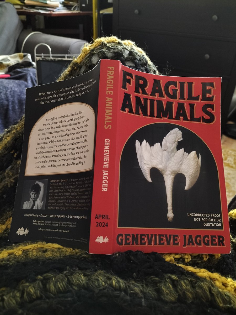 ScotAmStudies's tweet photo. With 57mph winds outside, nowhere I'd rather be than home finishing this beaut of a book!
#FragileAnimals @poltervieve @404Ink
#bookseller #reading #reader #books #BooksWorthReading https://t.co/dheGBDTgSm